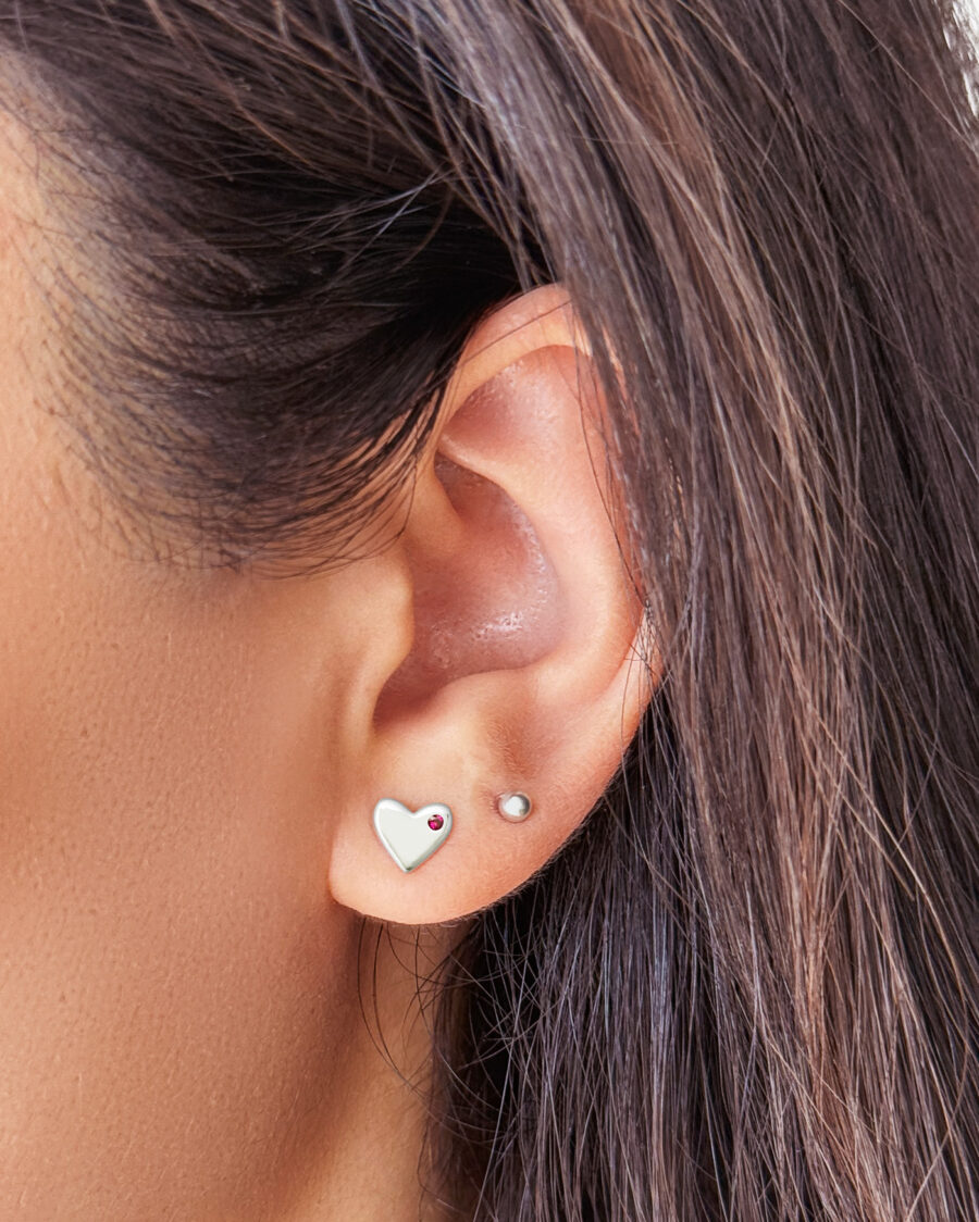 Aretes corazón con zircón - Image 2